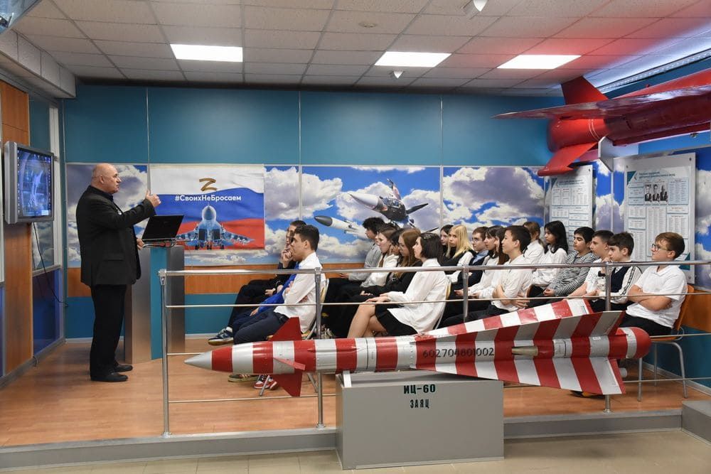 «Неделя без турникетов»: более 200 юных королёвцев побывали на предприятии КТРВ
