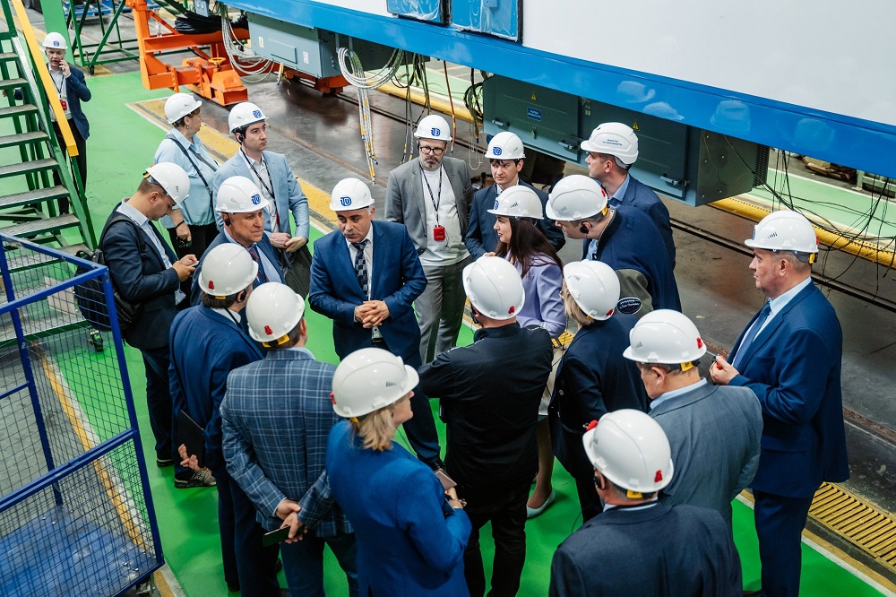 На Тверском вагоностроительном заводе прошло выездное заседание Общественного совета при Министерстве транспорта РФ
